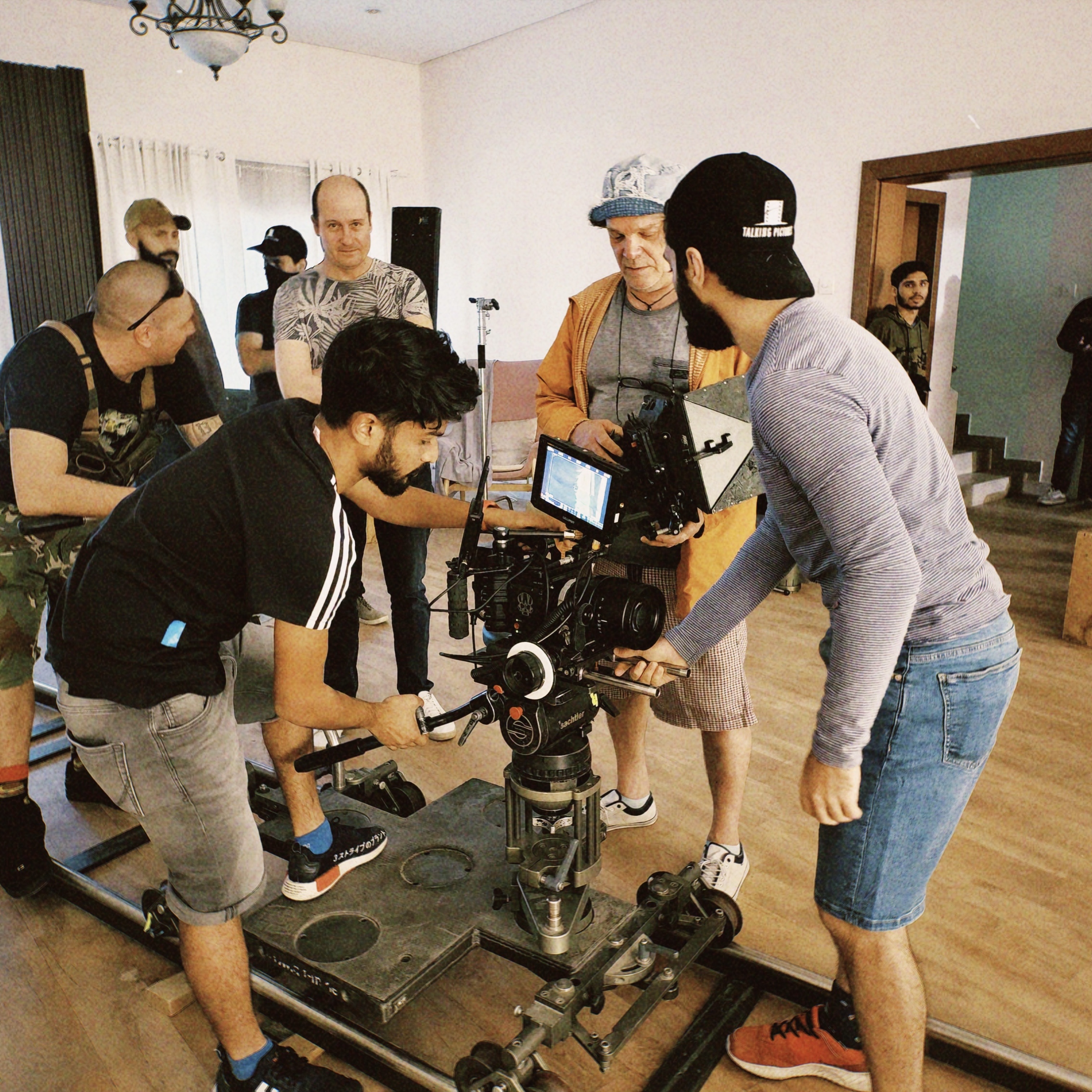 Behind the scenes 11